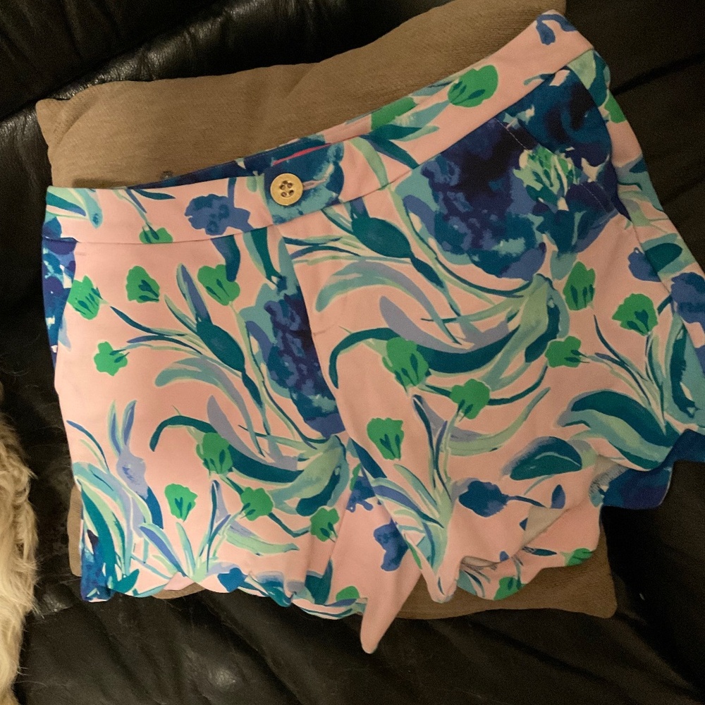 Lilly Pulitzer Scalloped Floral Shorts